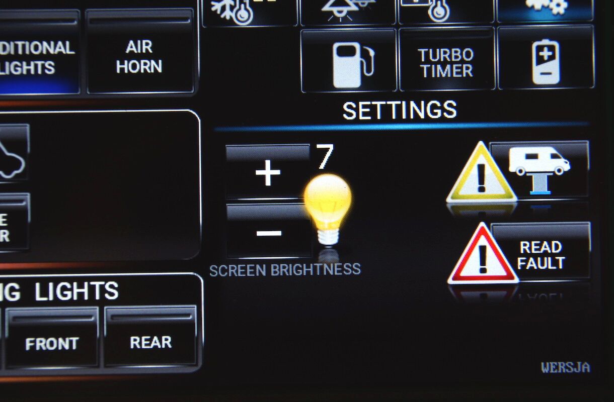 LCD screen settings